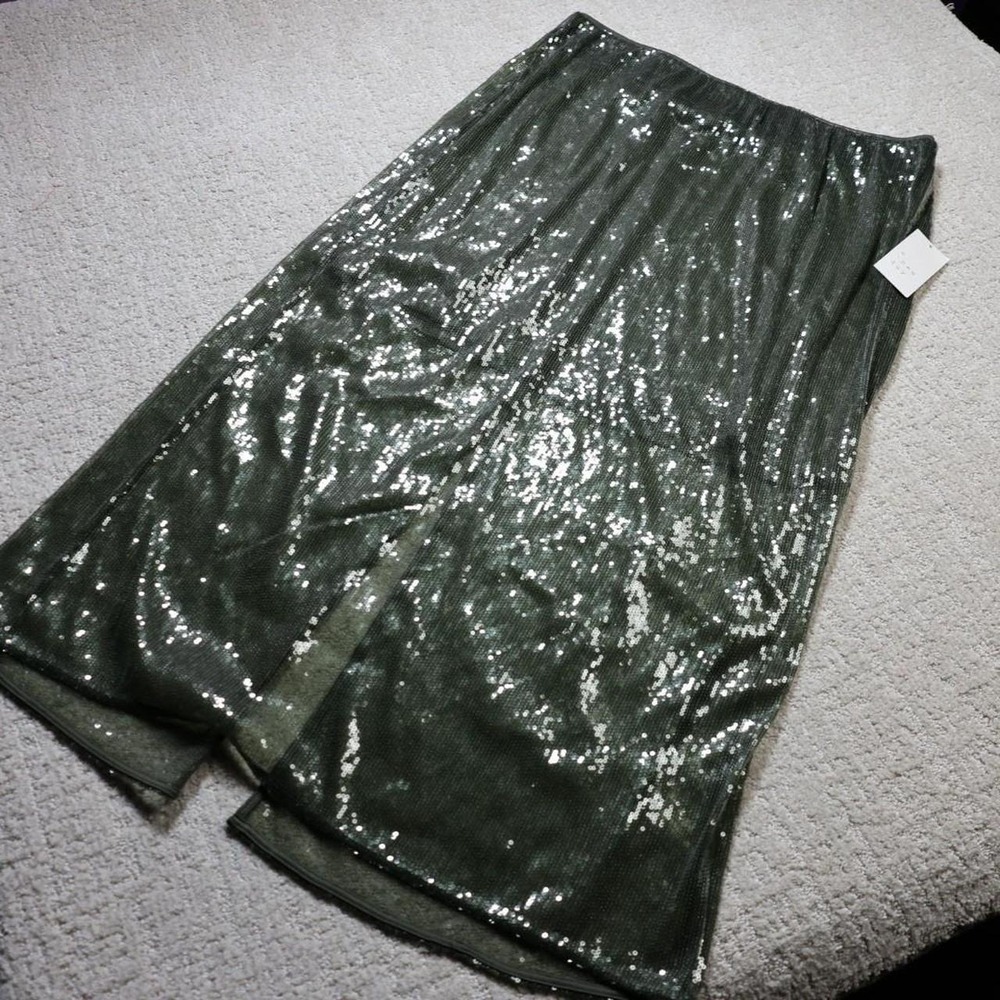 A New Day women's olive Green sequin skirt